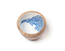 Load image into Gallery viewer, Mango wood bowls Fish shoal design
