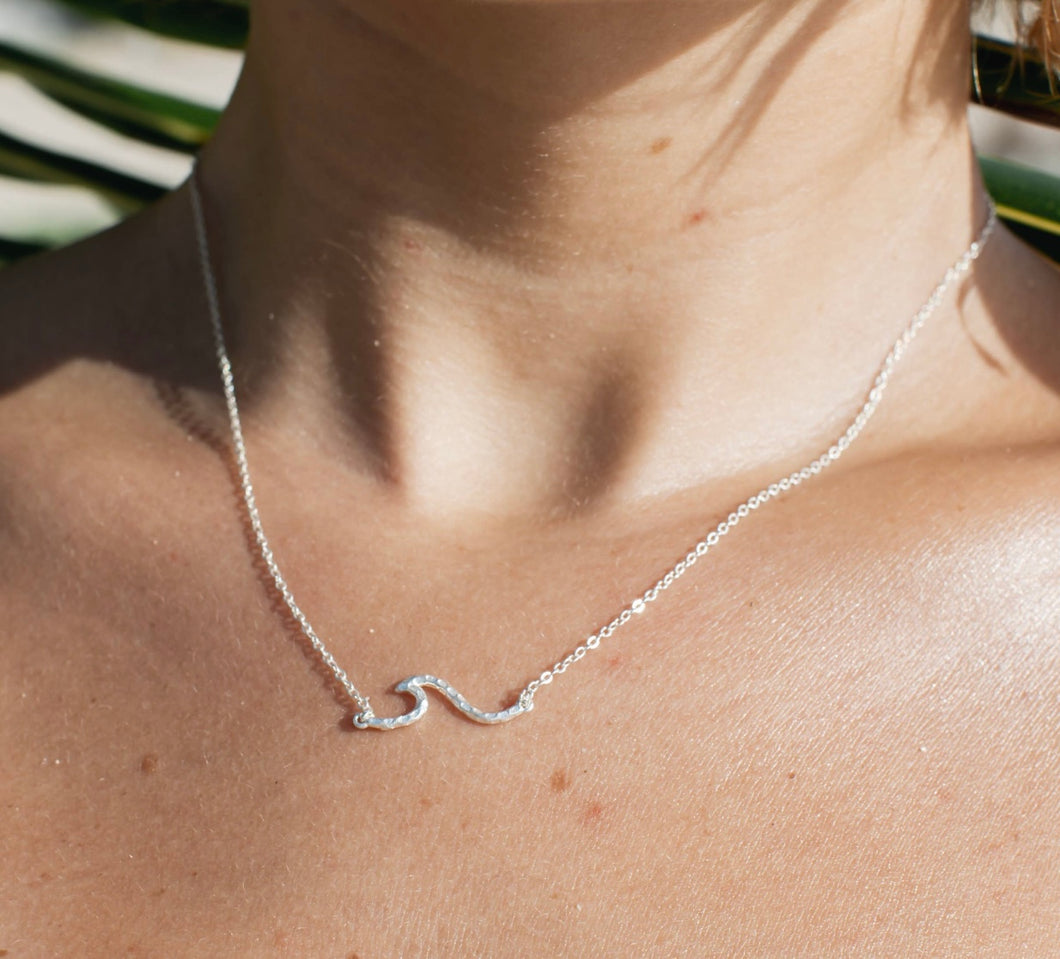 Silver Surf Wave Necklace