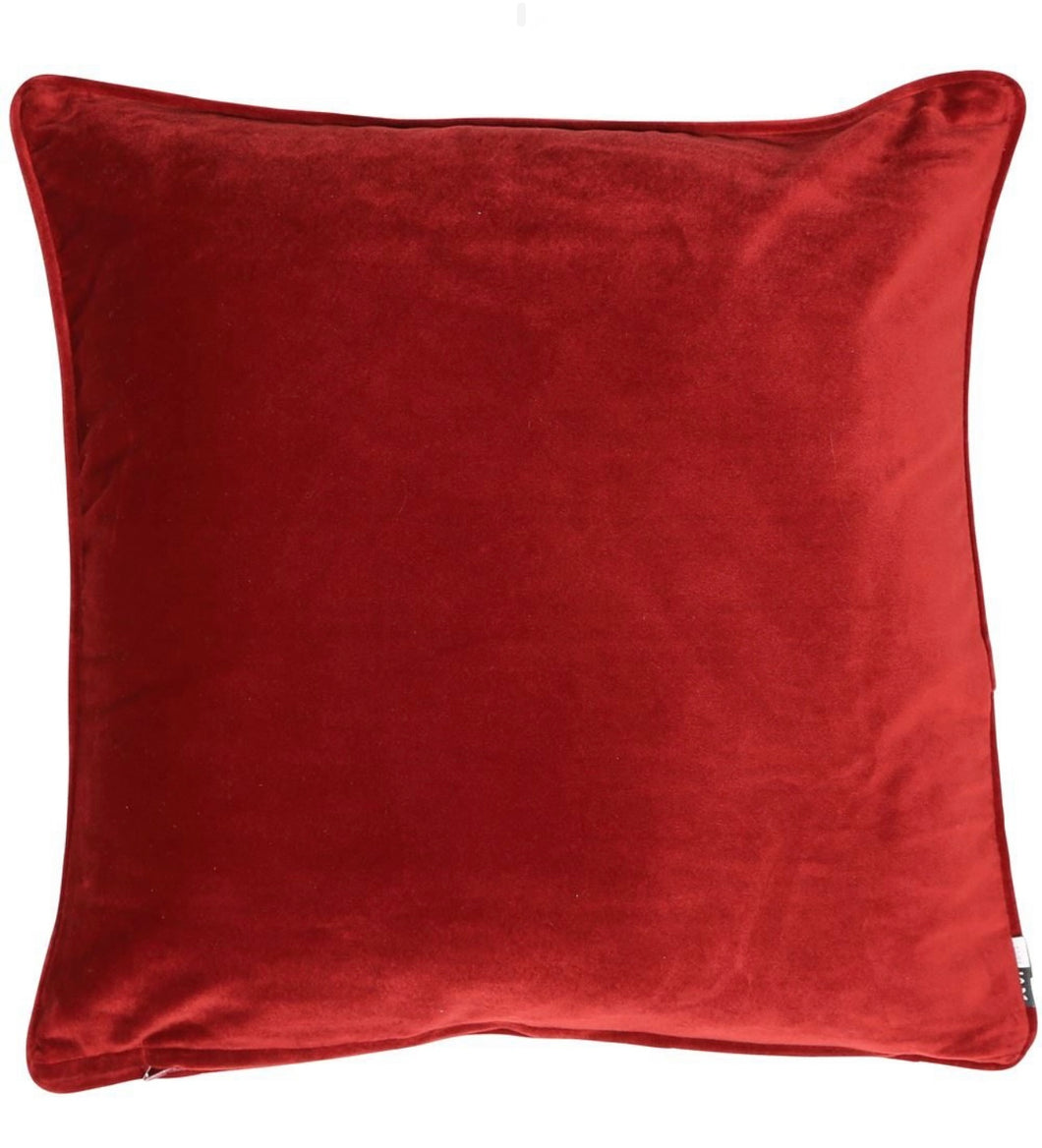 Cushions red velvet